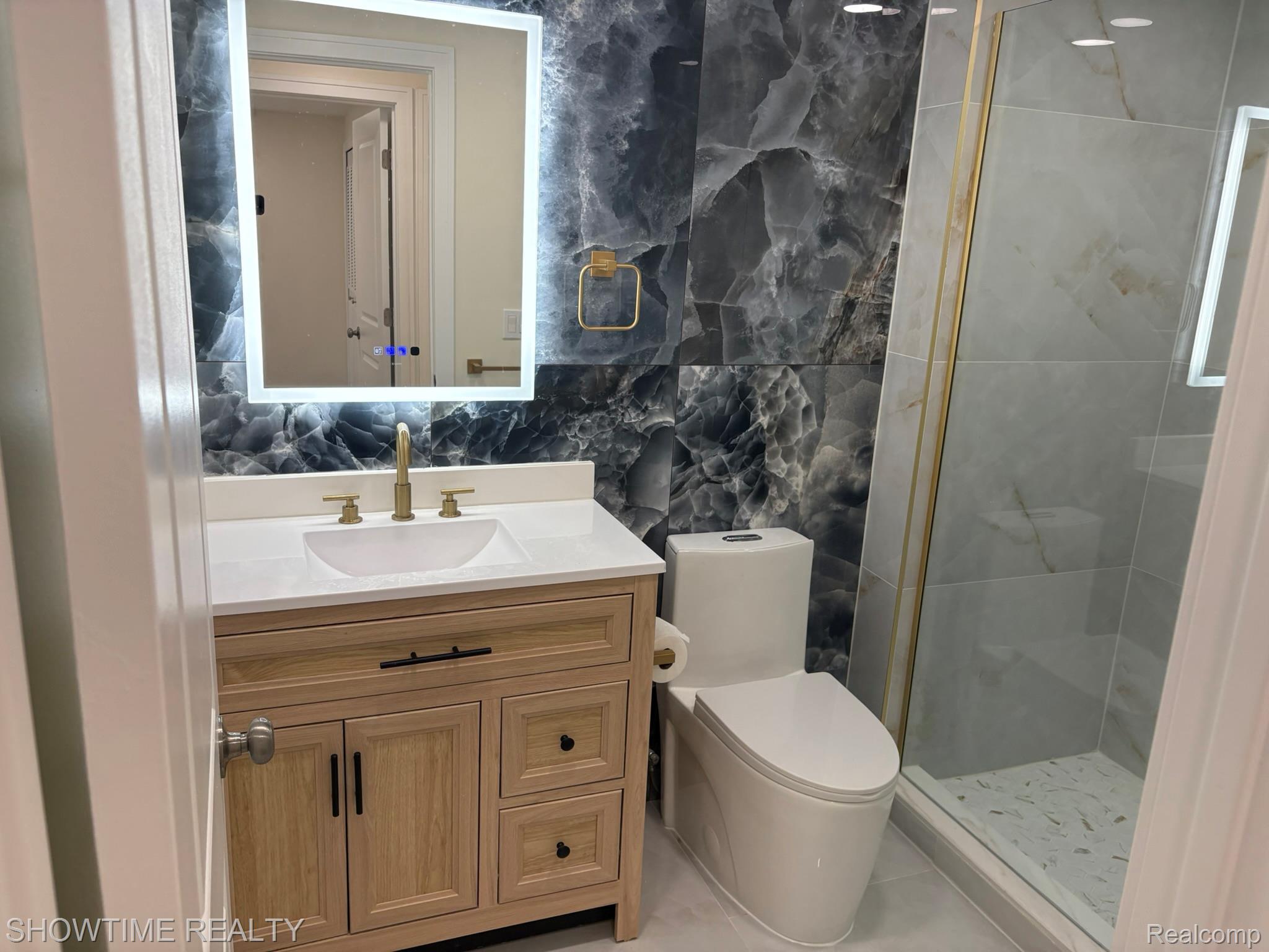 39525 Heatherheath Drive