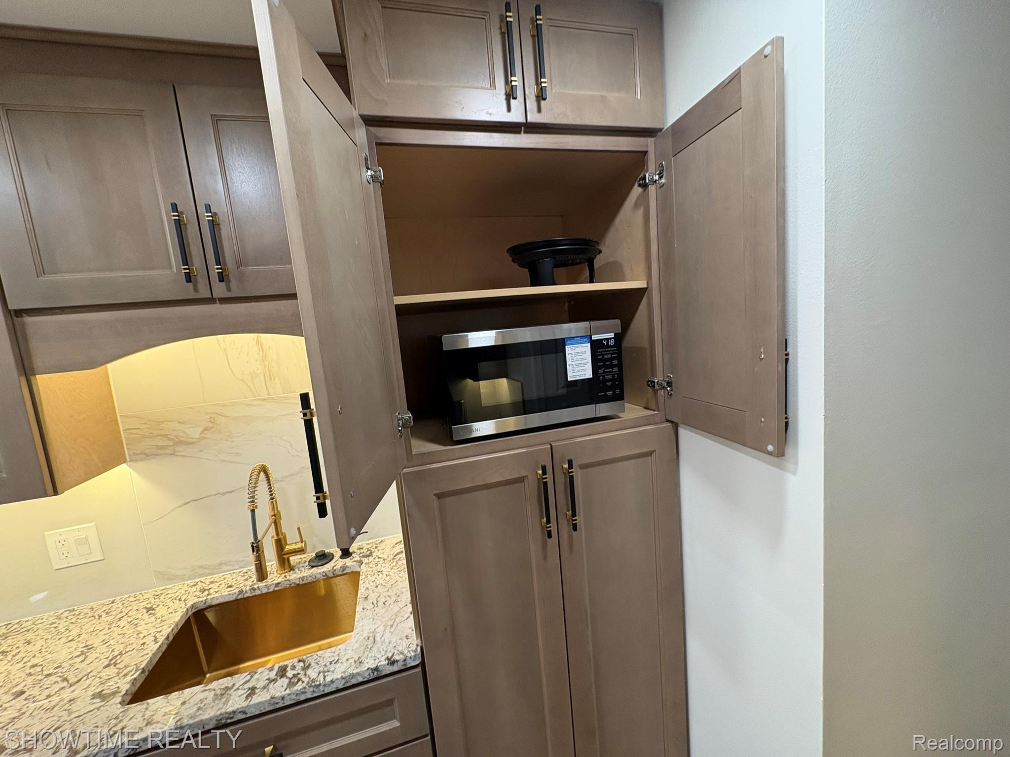 39525 Heatherheath Drive