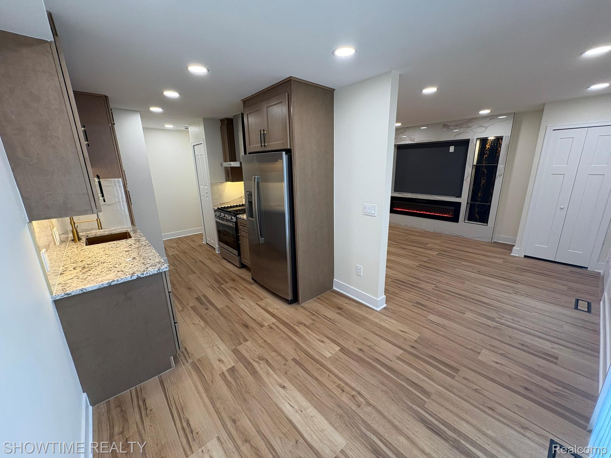 39525 Heatherheath Drive