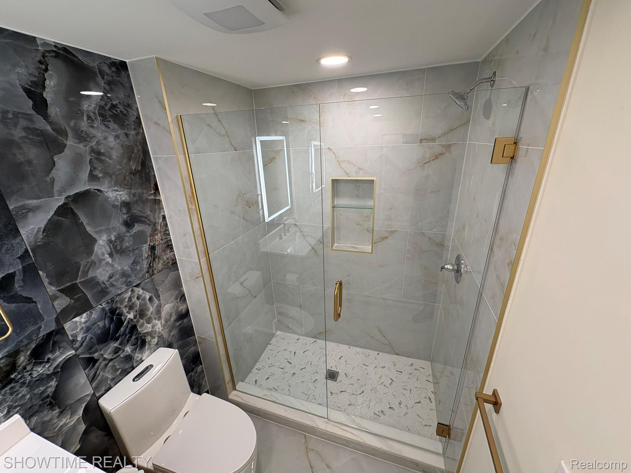 39525 Heatherheath Drive