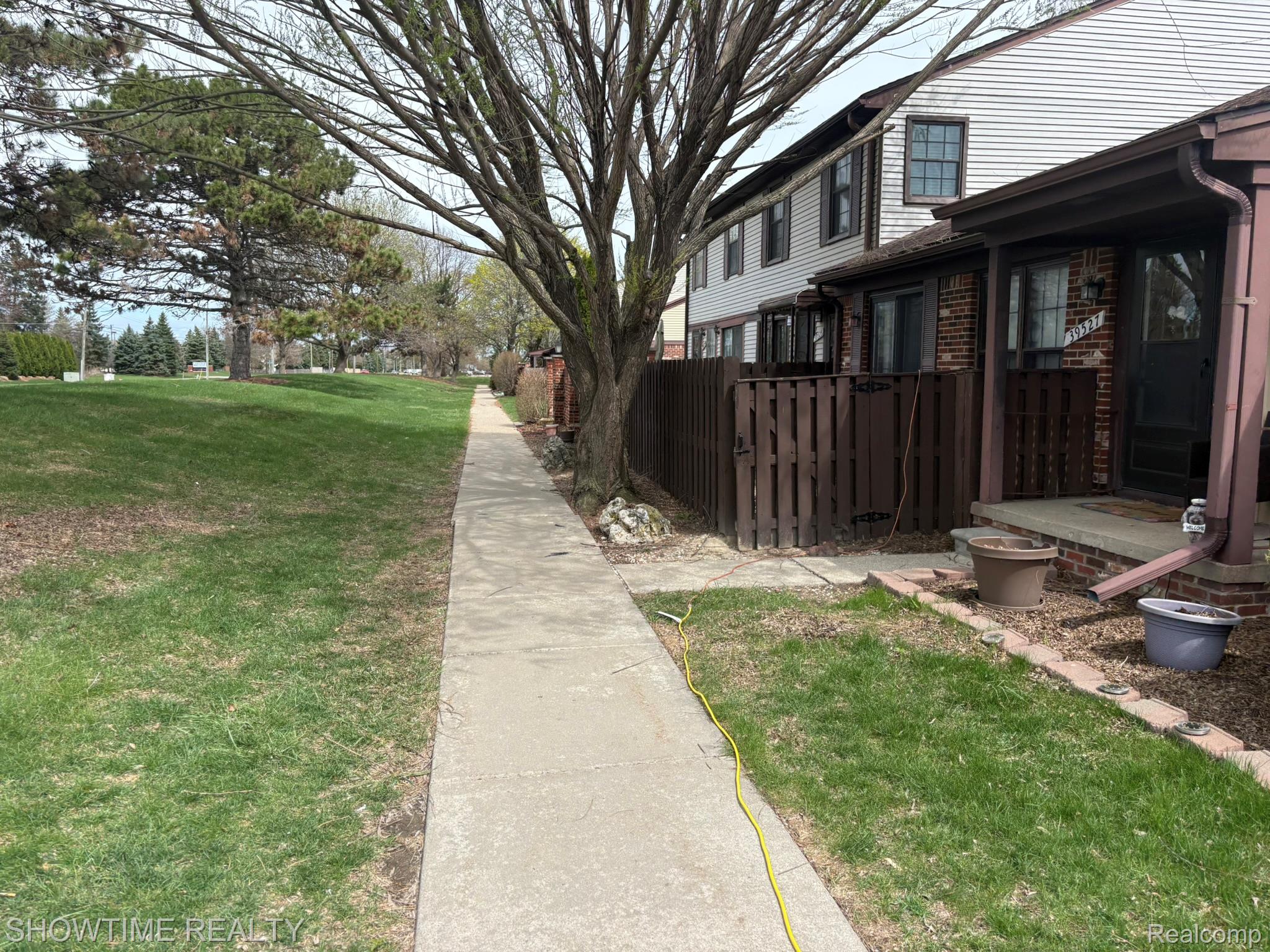 39525 Heatherheath Drive