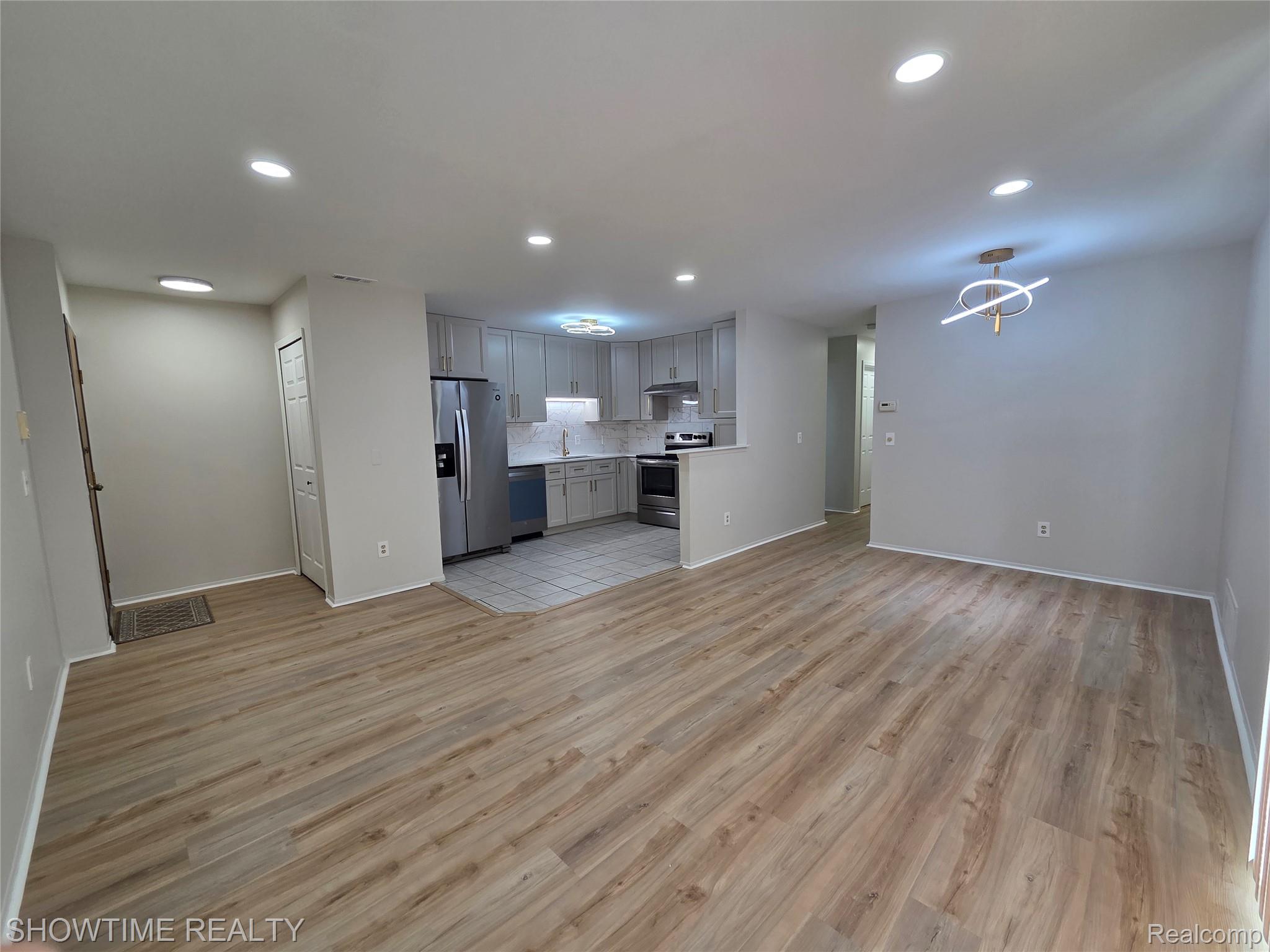 43441 Cape Drive