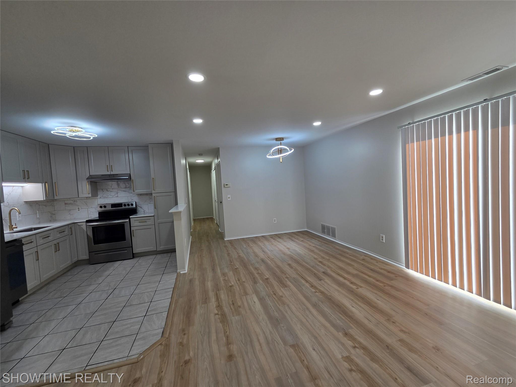 43441 Cape Drive