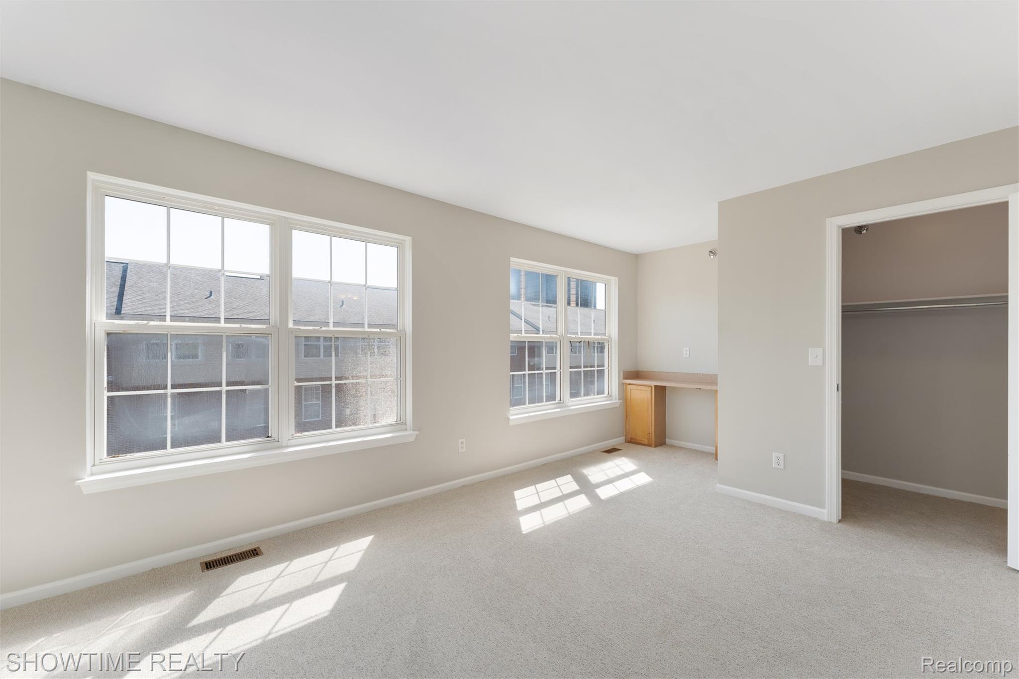 25457 Saint James