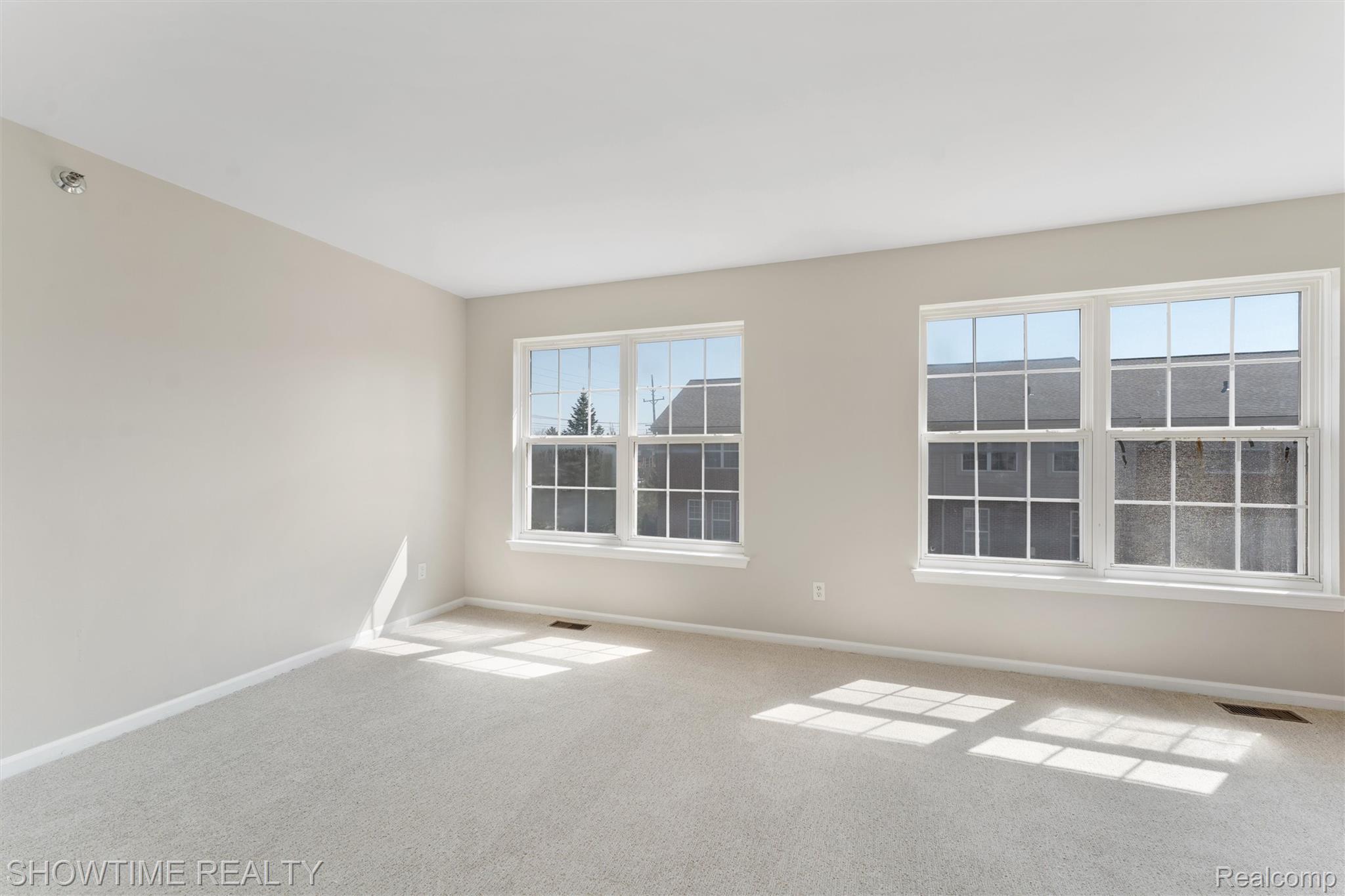 25457 Saint James