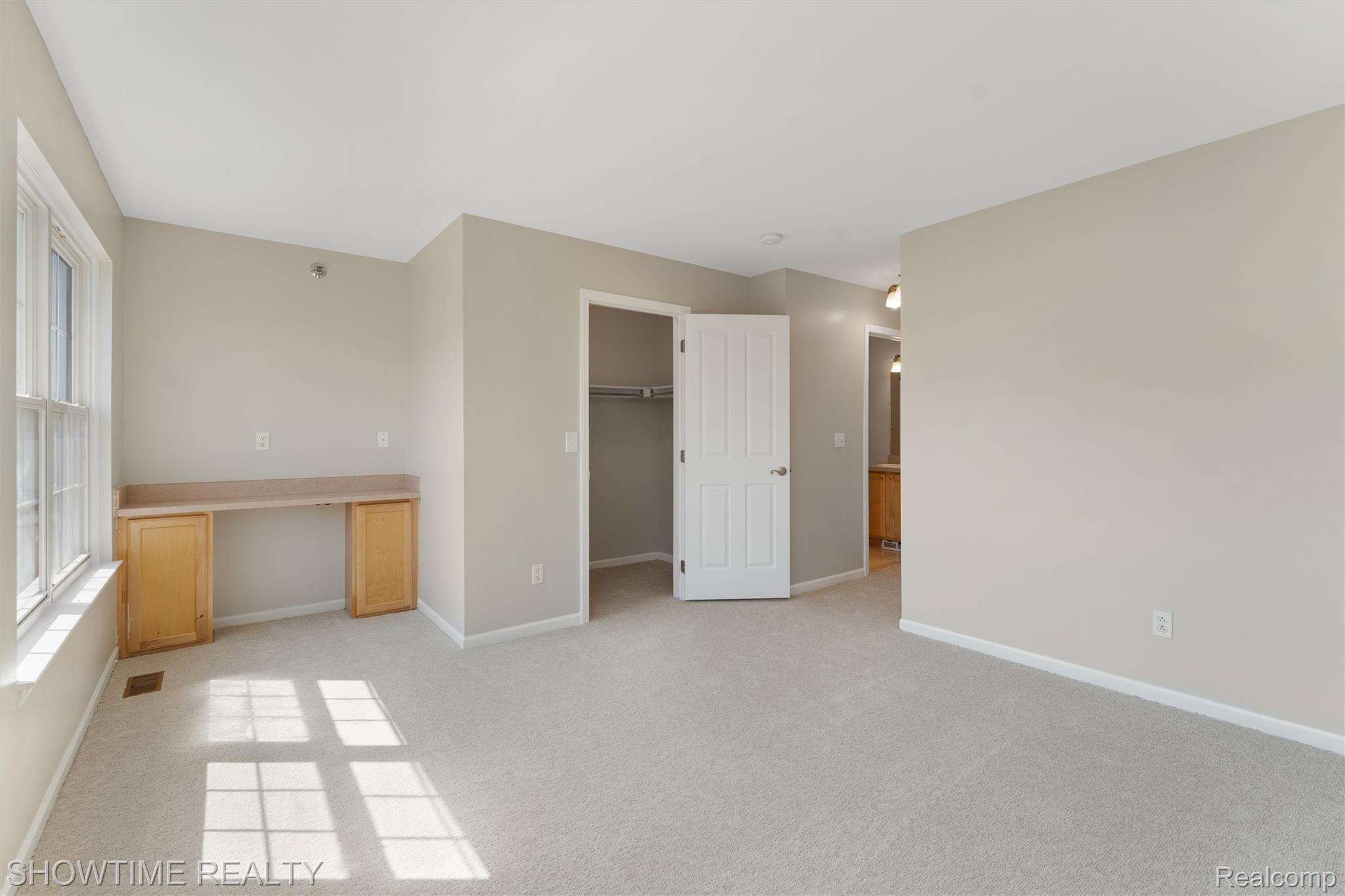 25457 Saint James