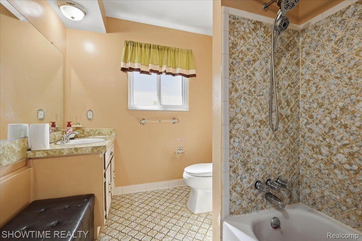 16515 Cederama Drive