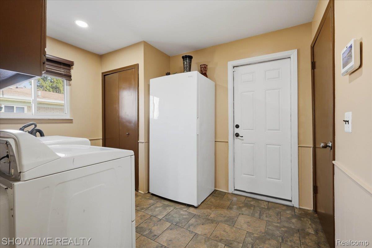 16515 Cederama Drive