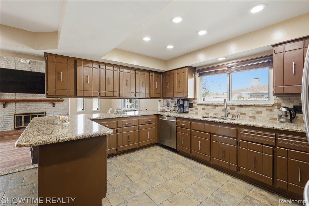 16515 Cederama Drive