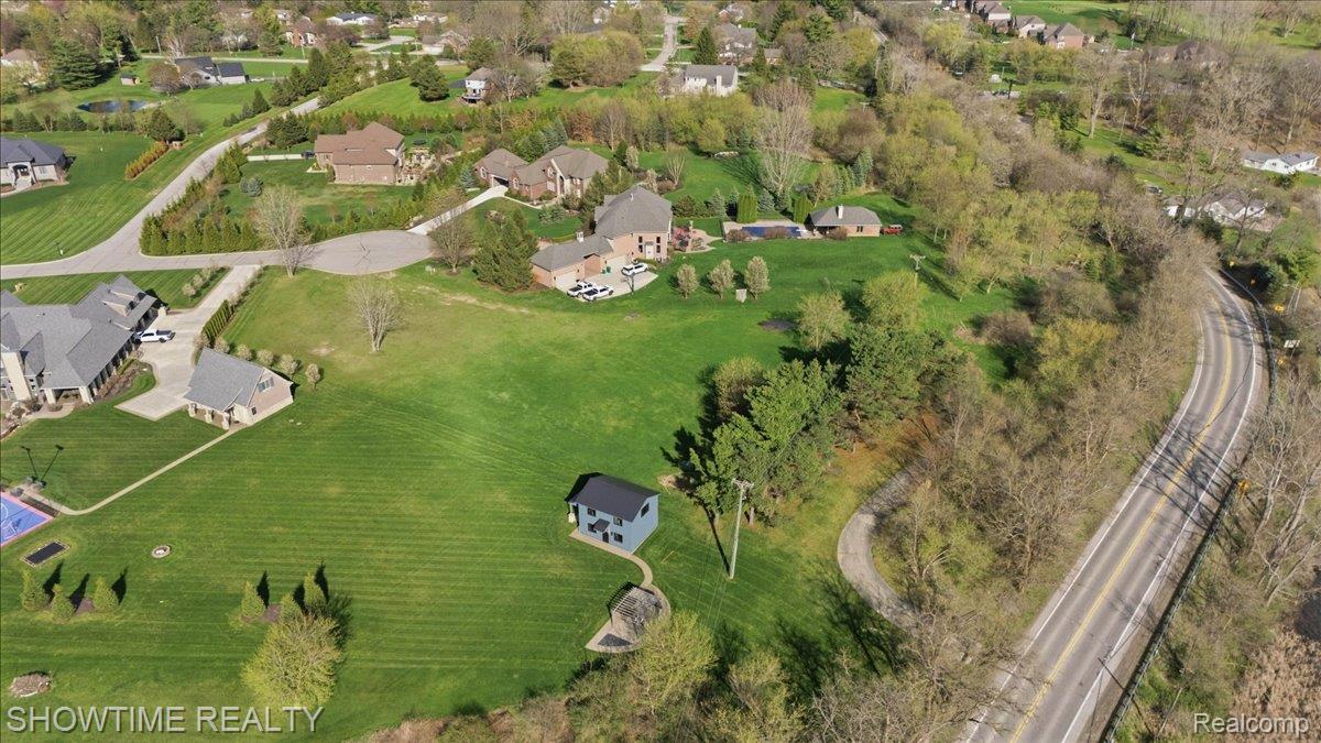 69225 Lake Point Court