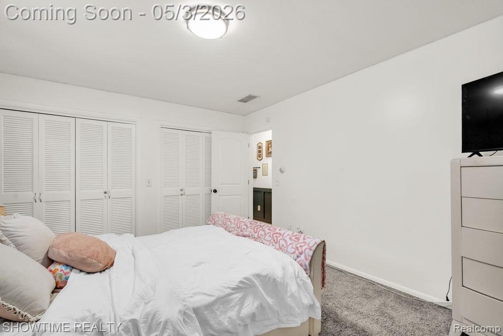 5211 Lakeshore Road