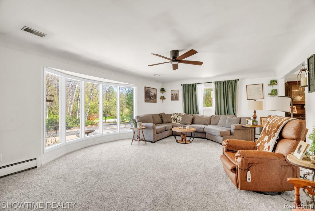 5211 Lakeshore Road
