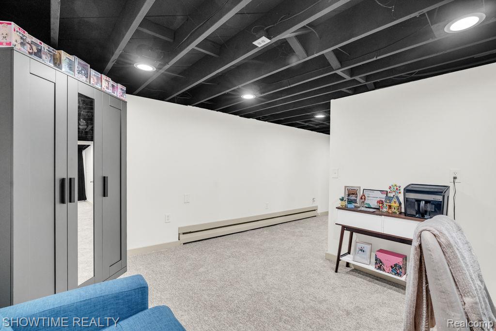5211 Lakeshore Road