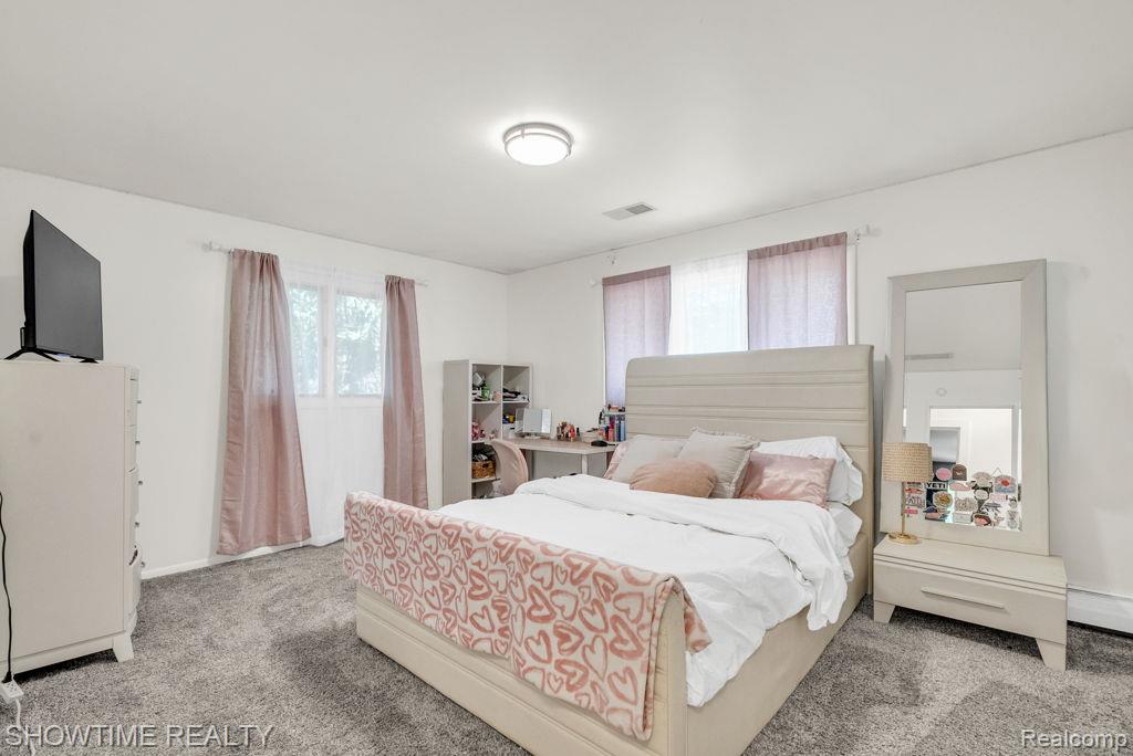 5211 Lakeshore Road