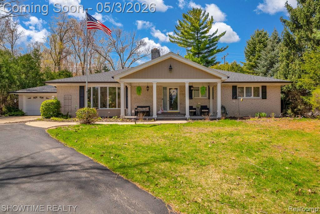 5211 Lakeshore Road