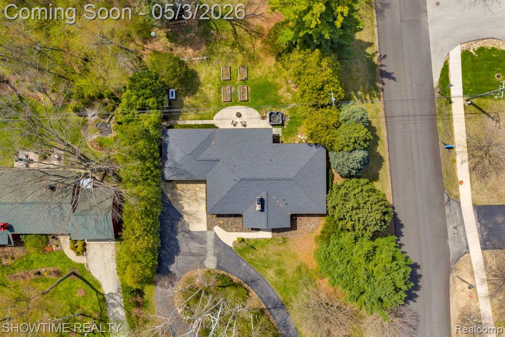 5211 Lakeshore Road