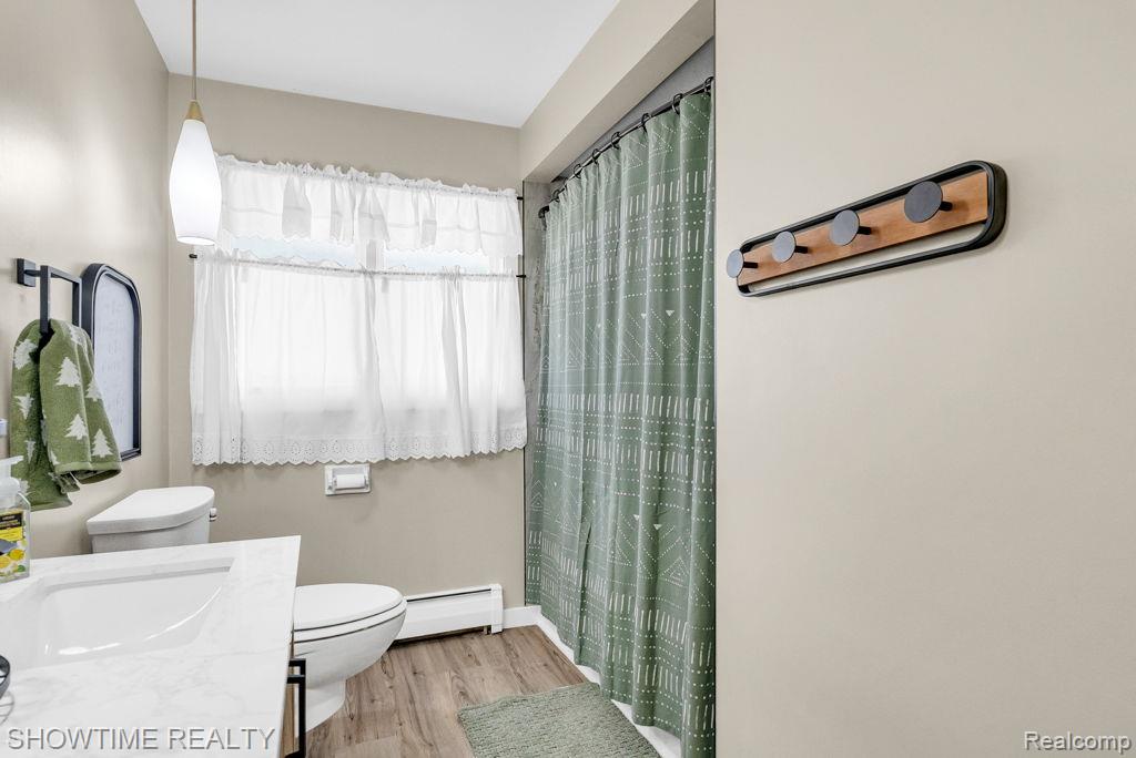 5211 Lakeshore Road
