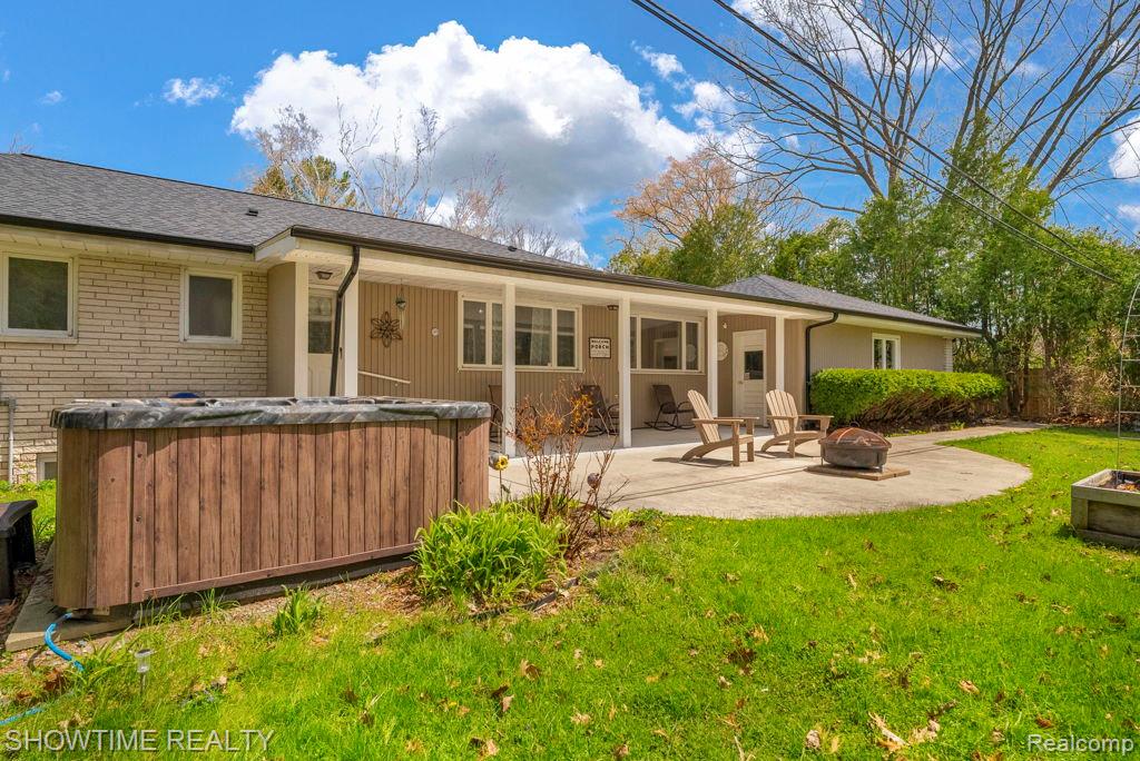 5211 Lakeshore Road