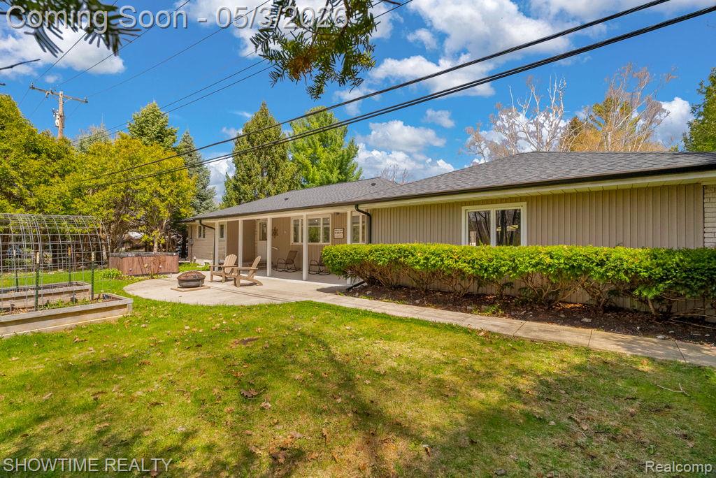 5211 Lakeshore Road