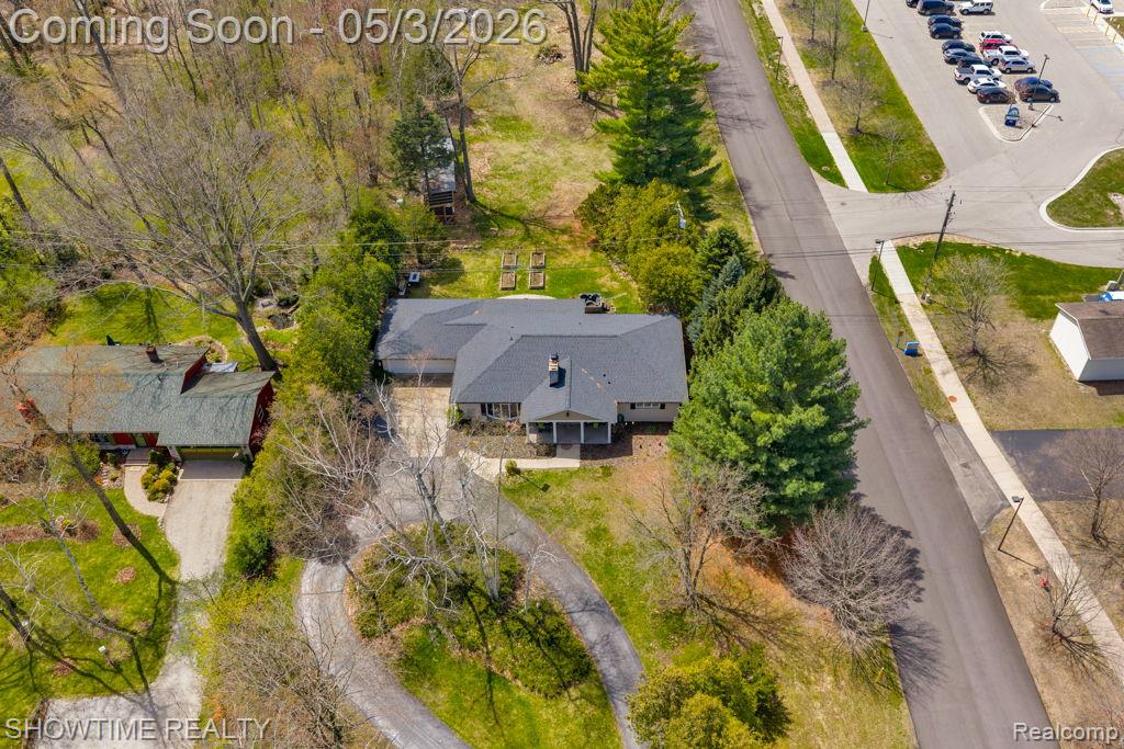5211 Lakeshore Road