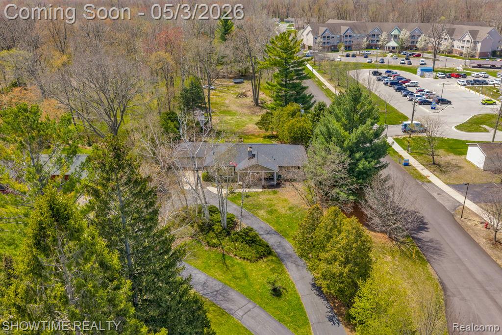 5211 Lakeshore Road