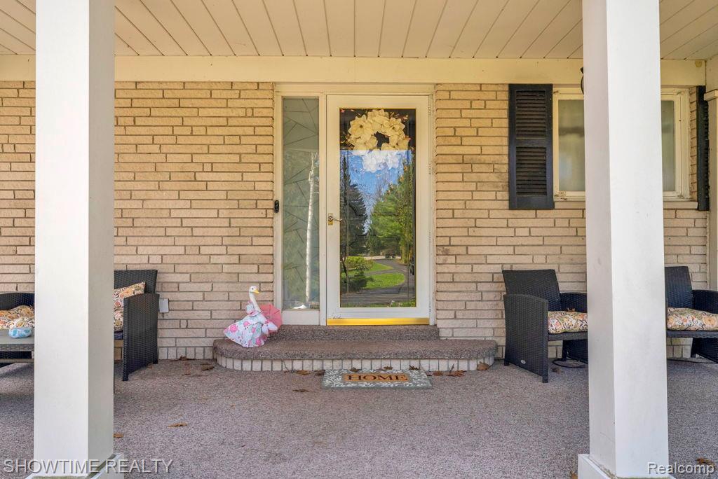 5211 Lakeshore Road