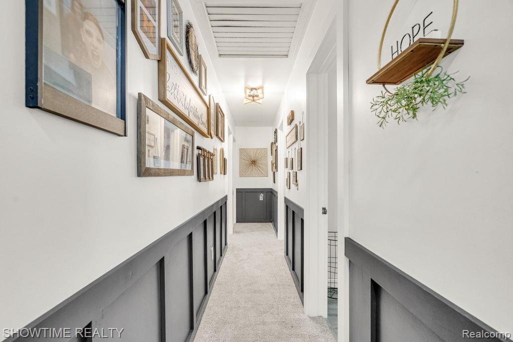 5211 Lakeshore Road