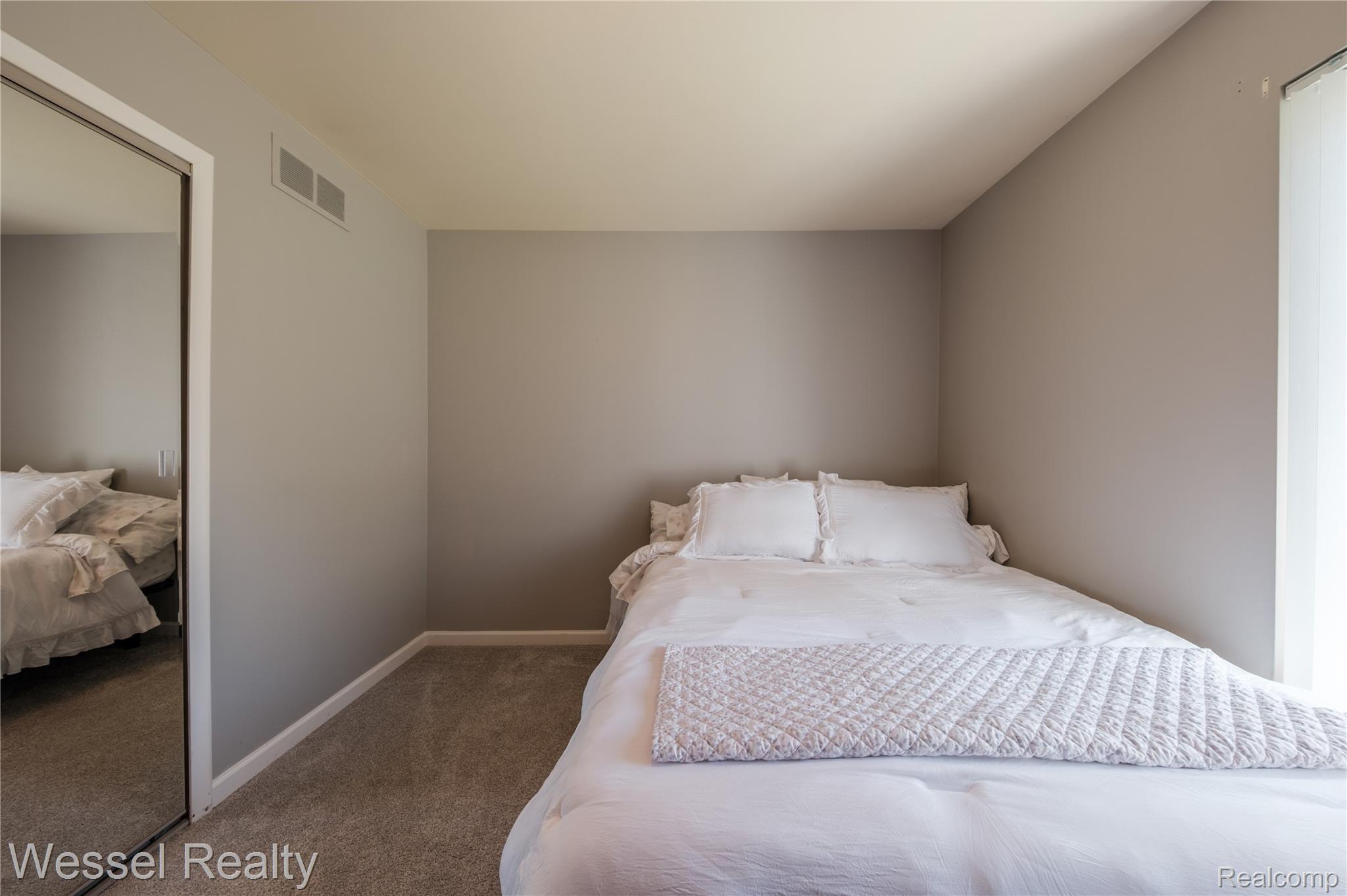 117 Coachlamp Road