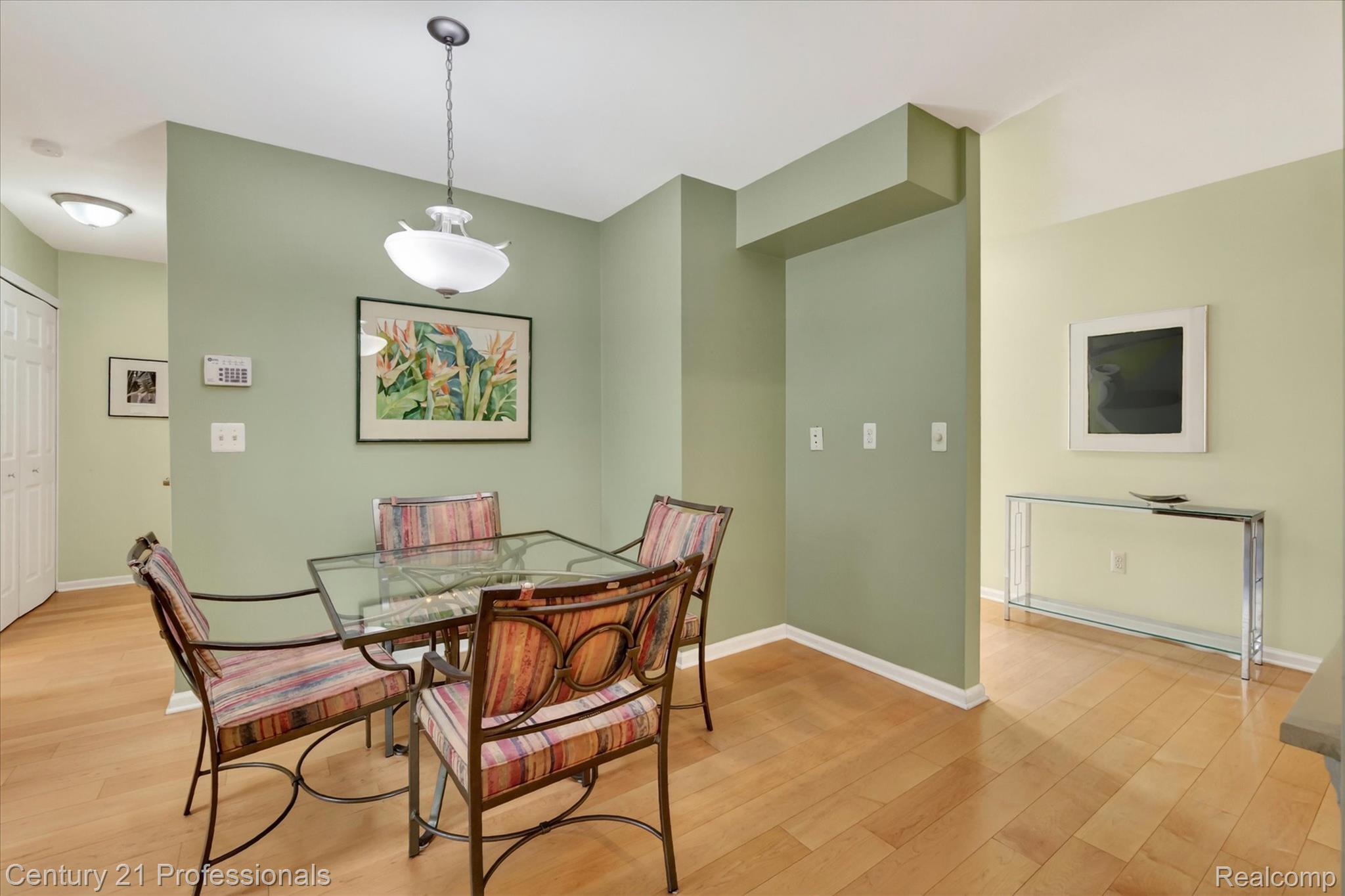 134 Foxboro Drive