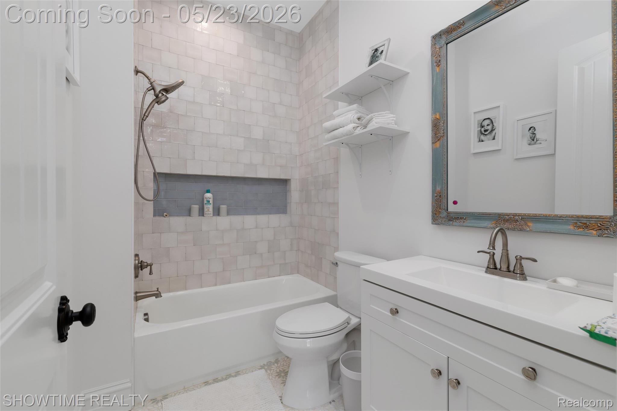 4805 Woodland Hills Drive