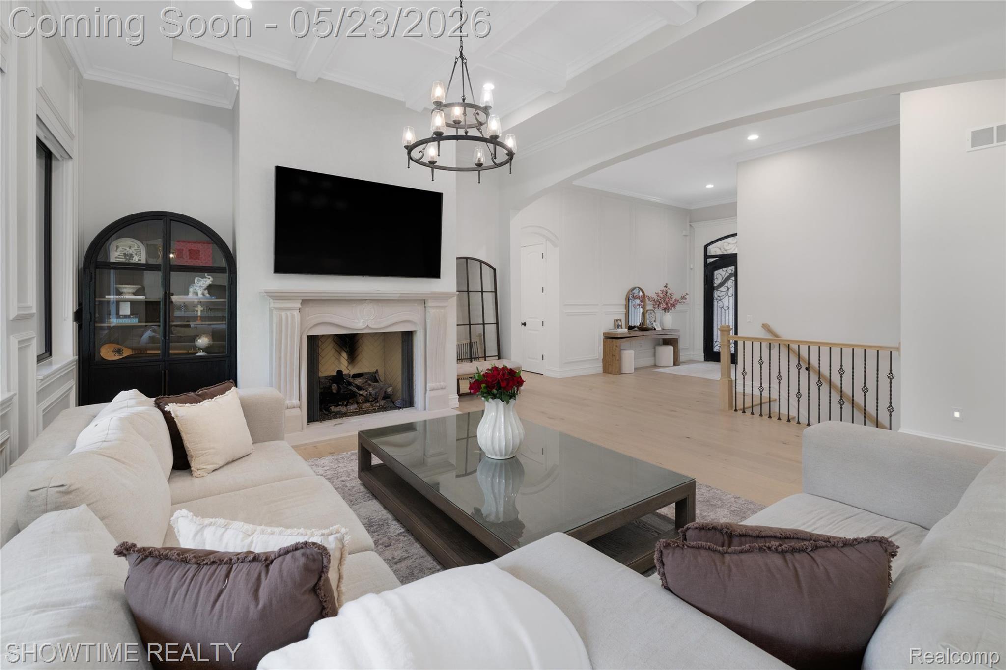 4805 Woodland Hills Drive