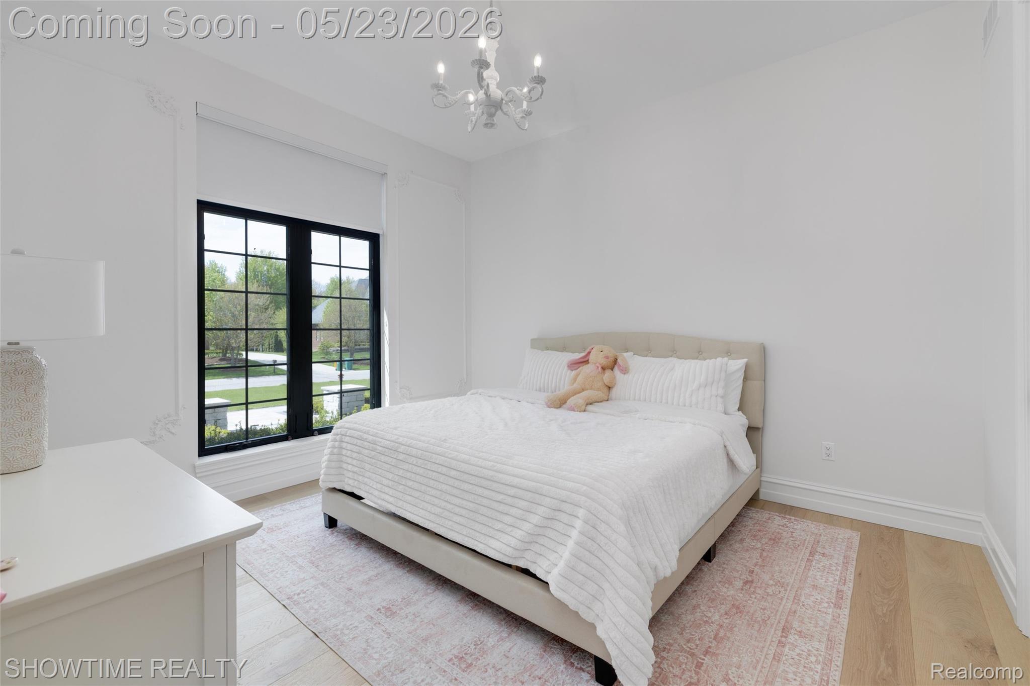 4805 Woodland Hills Drive
