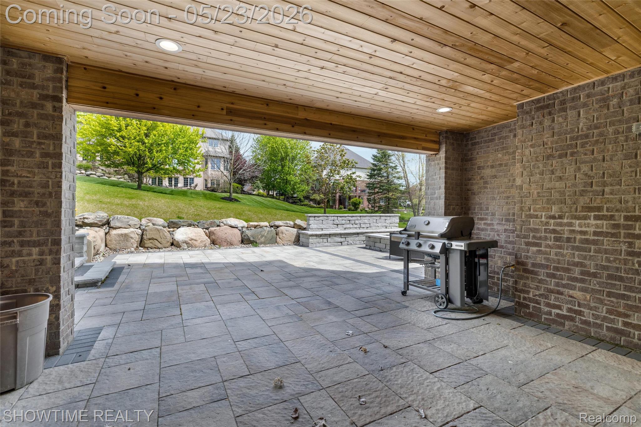 4805 Woodland Hills Drive