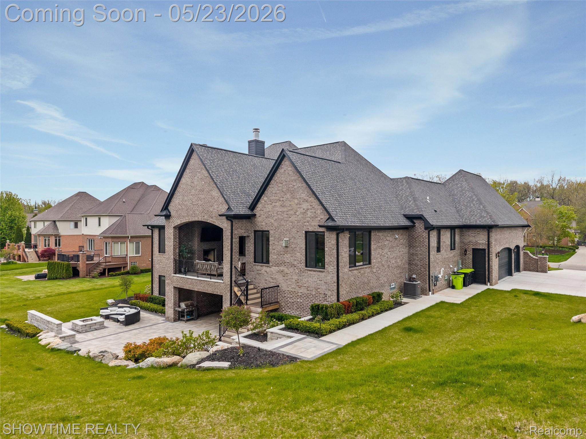 4805 Woodland Hills Drive