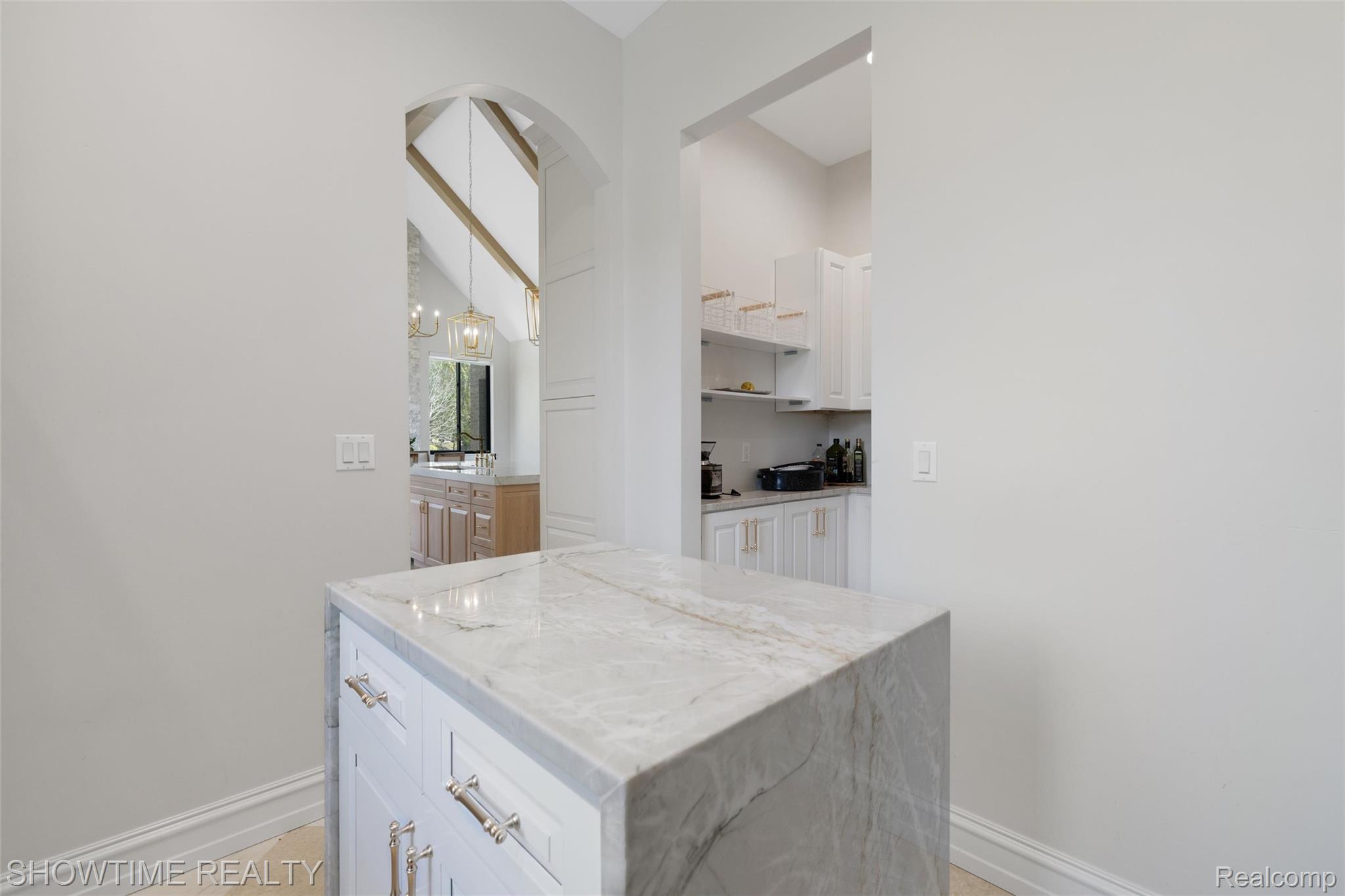 4805 Woodland Hills Drive