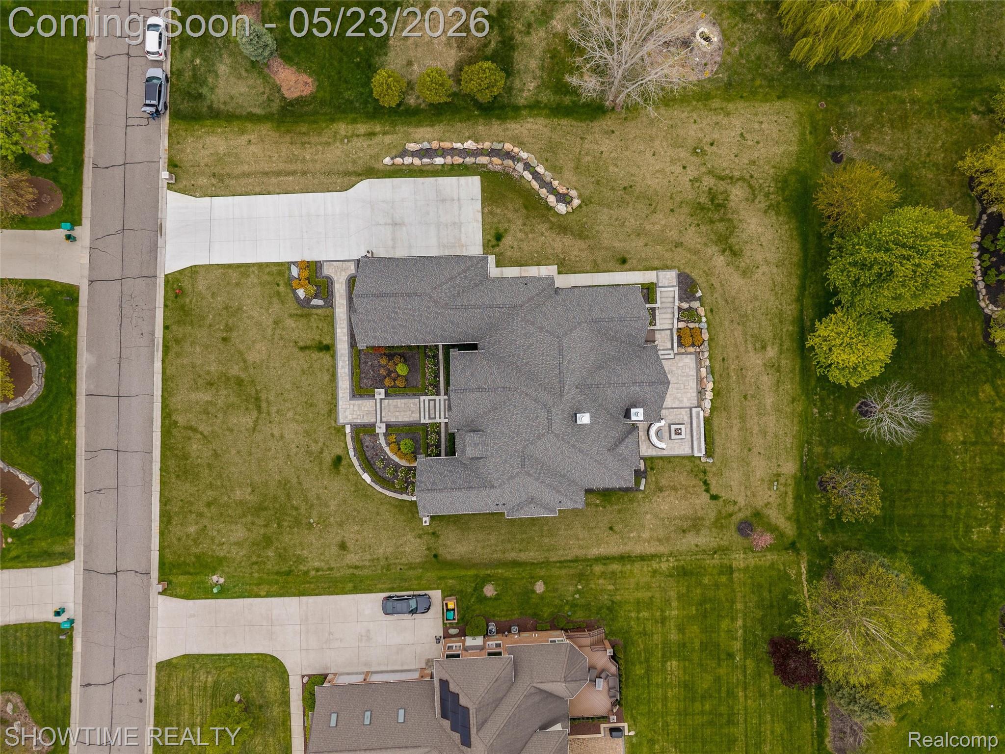 4805 Woodland Hills Drive