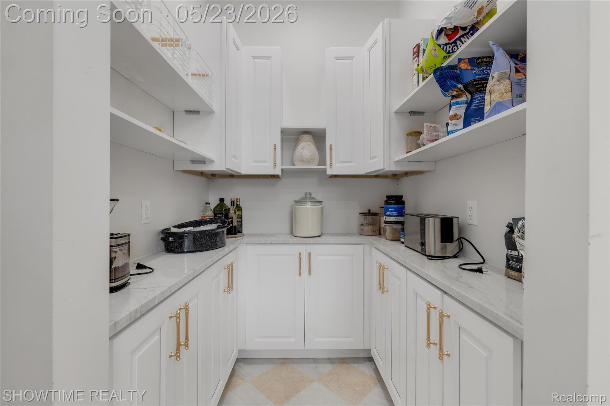 4805 Woodland Hills Drive