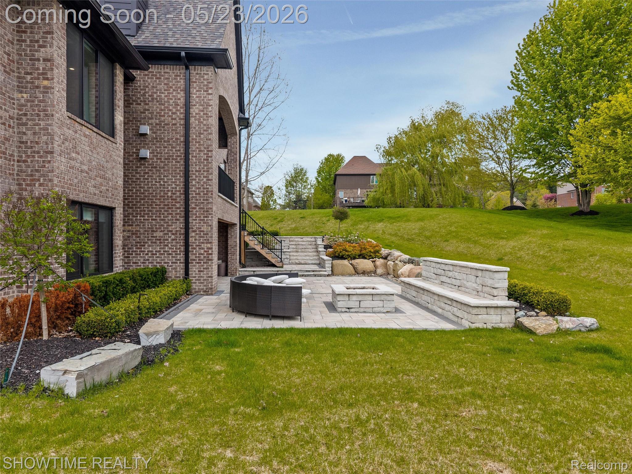 4805 Woodland Hills Drive