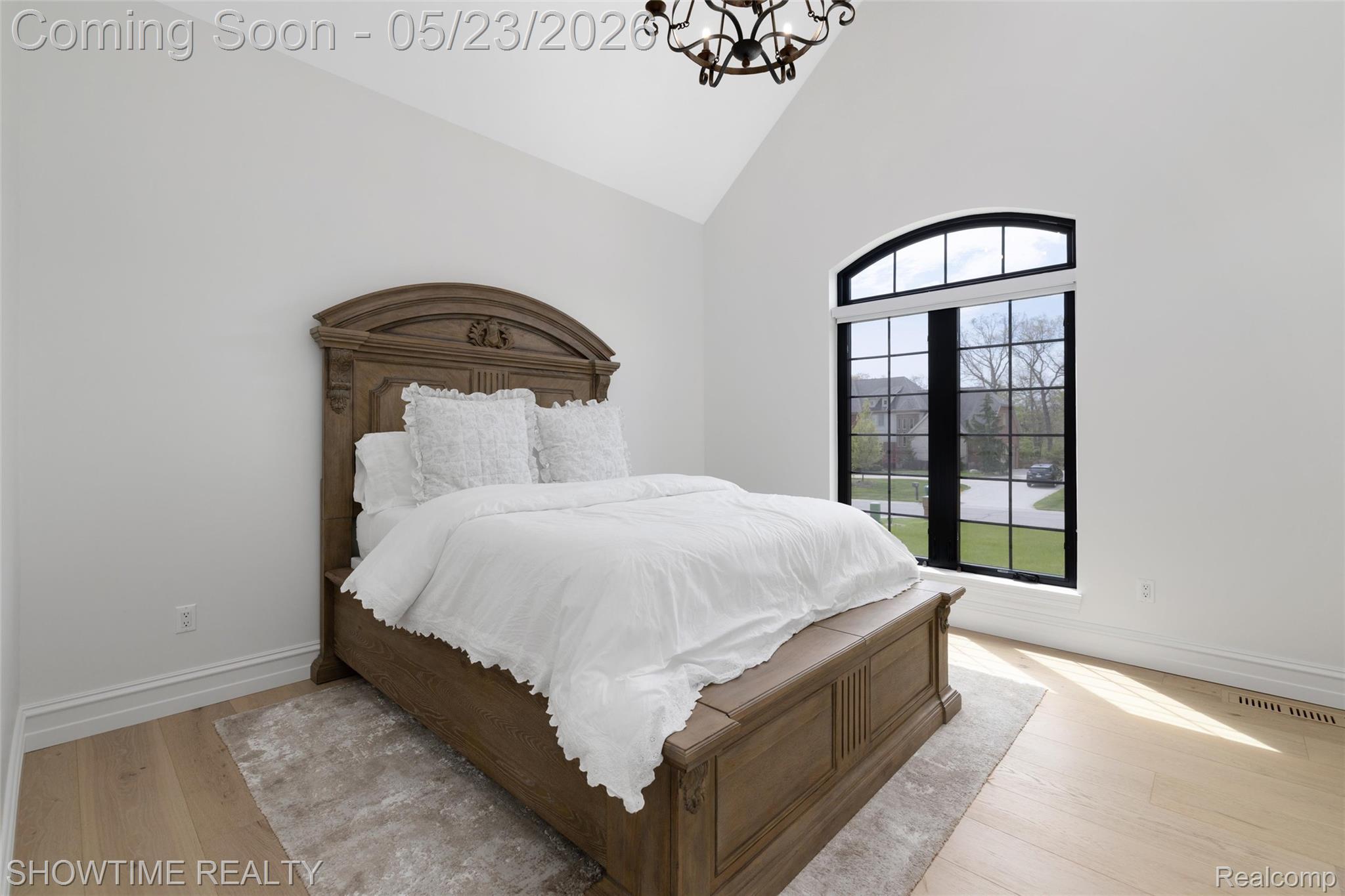 4805 Woodland Hills Drive