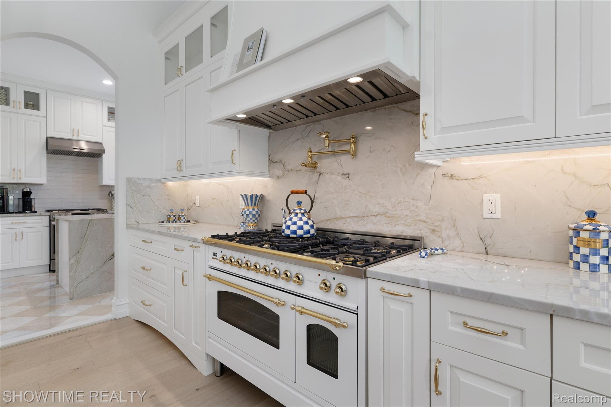 4805 Woodland Hills Drive