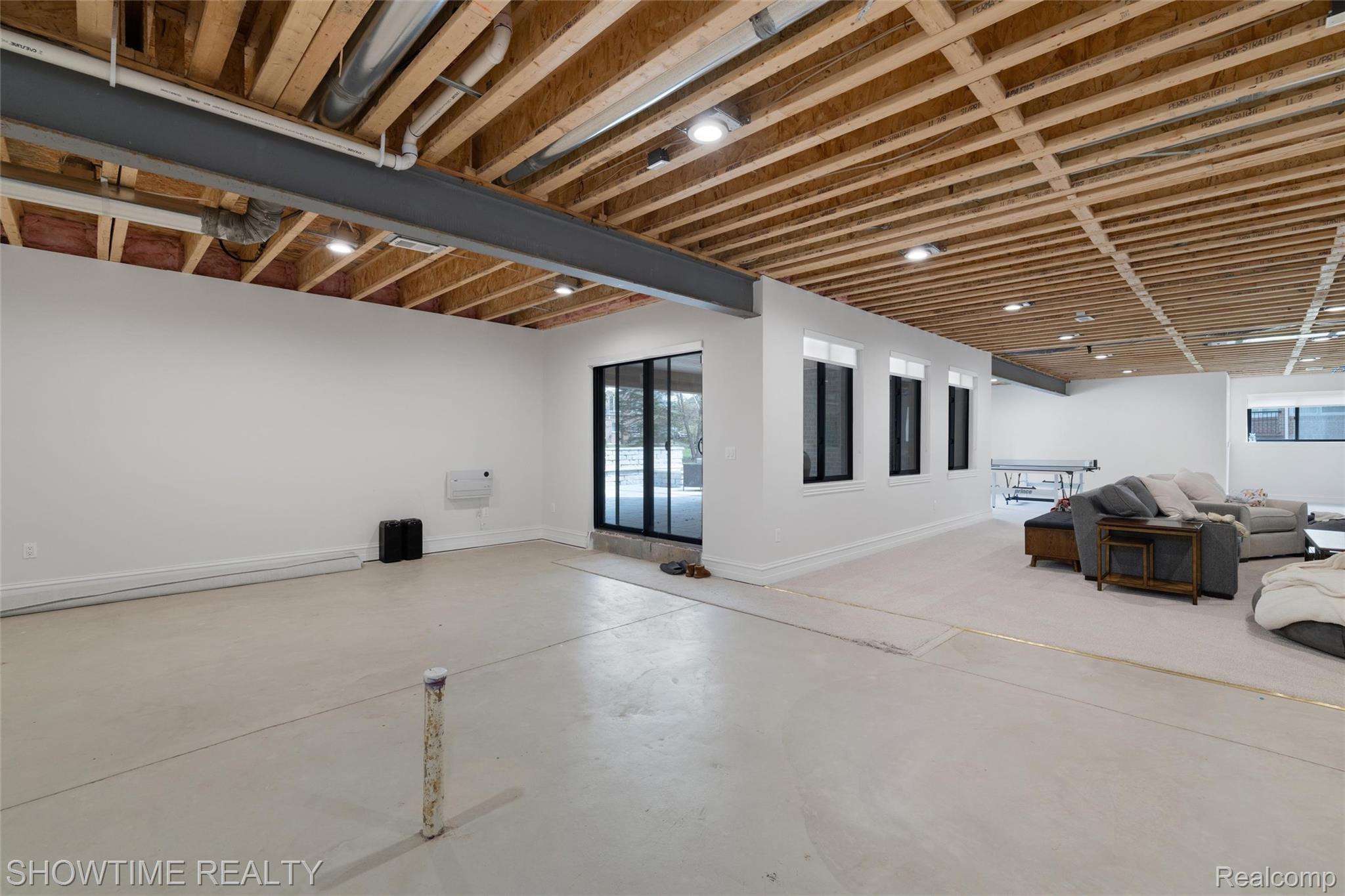 4805 Woodland Hills Drive