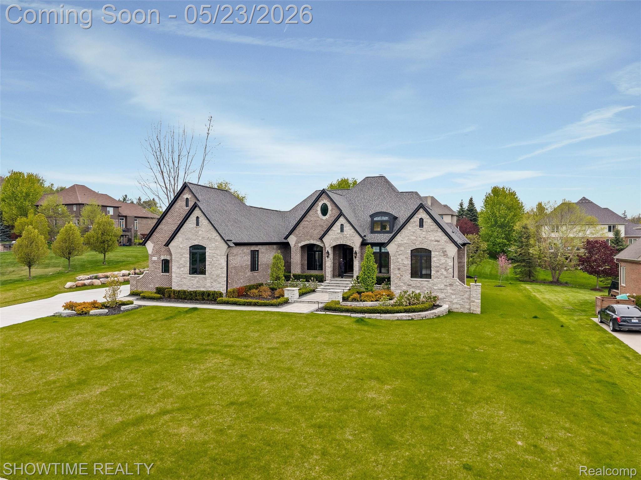 4805 Woodland Hills Drive