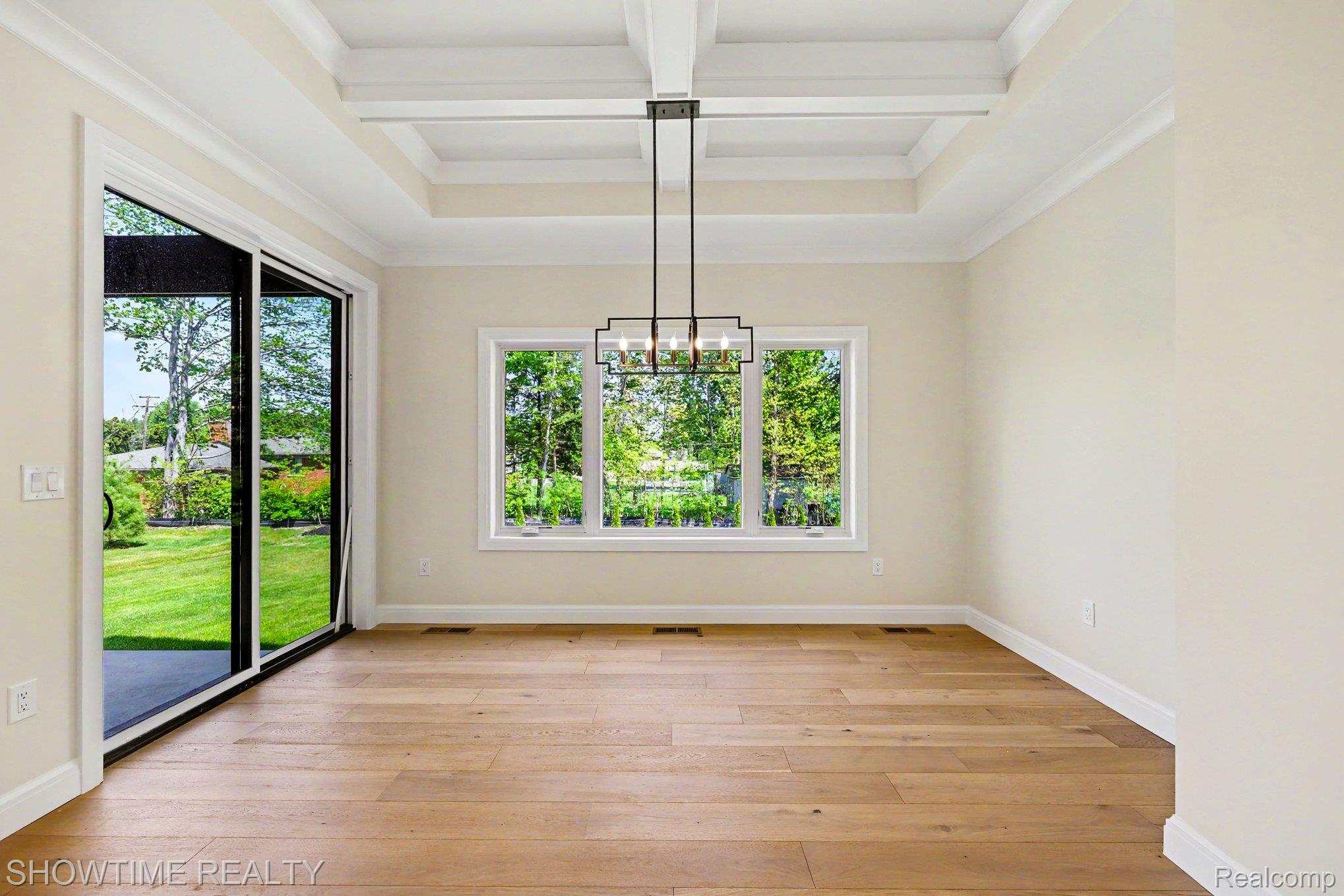 11695 ENCORE Drive