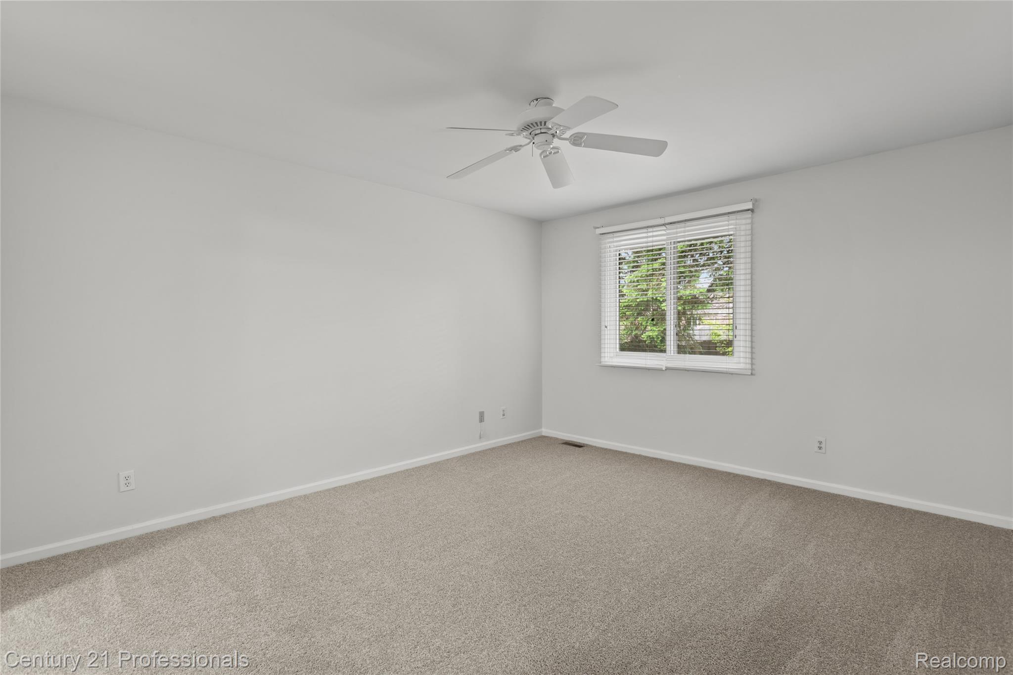 18344 Greenmeadow Drive