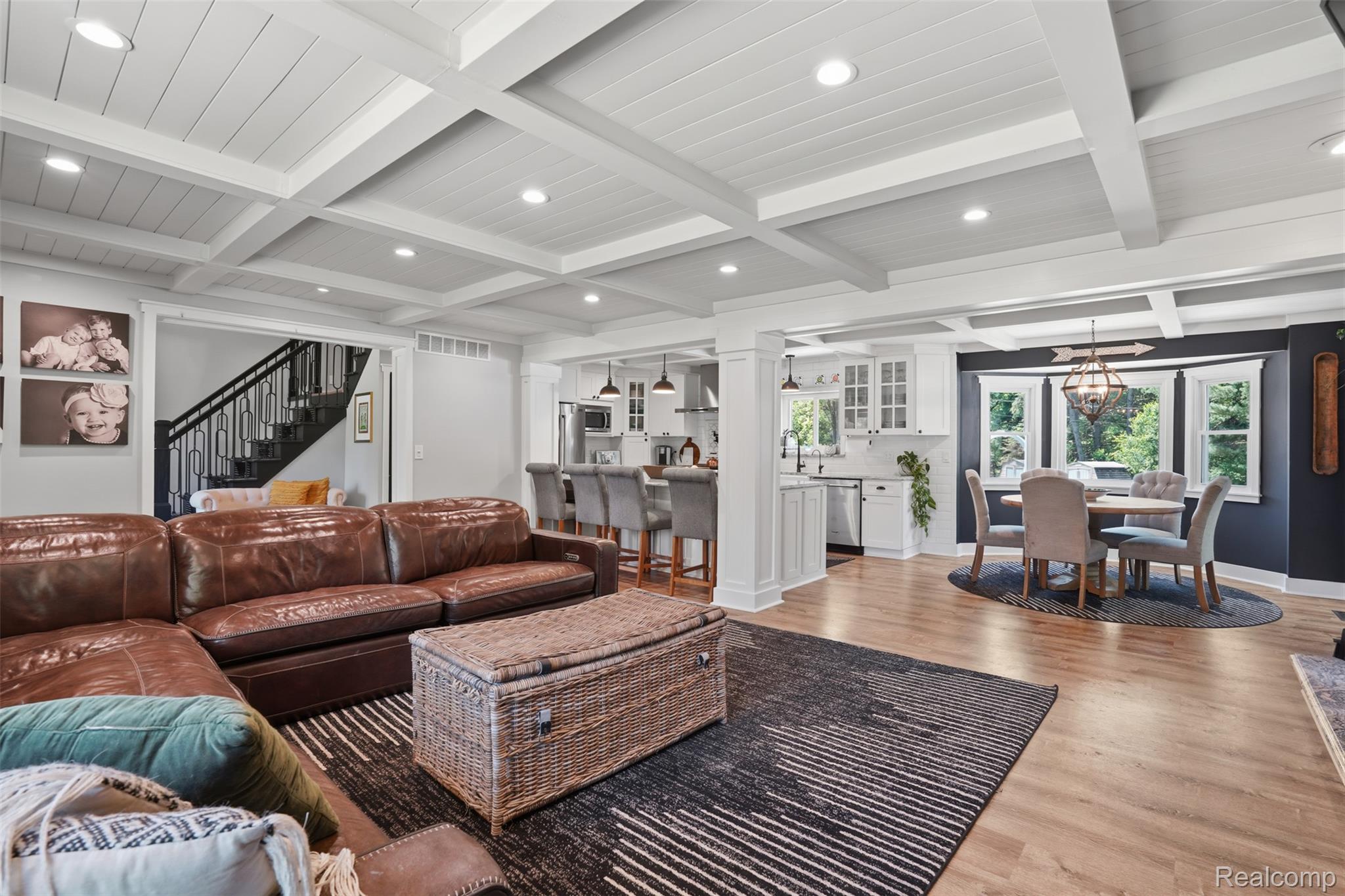 5080 Pleasant Valley Road