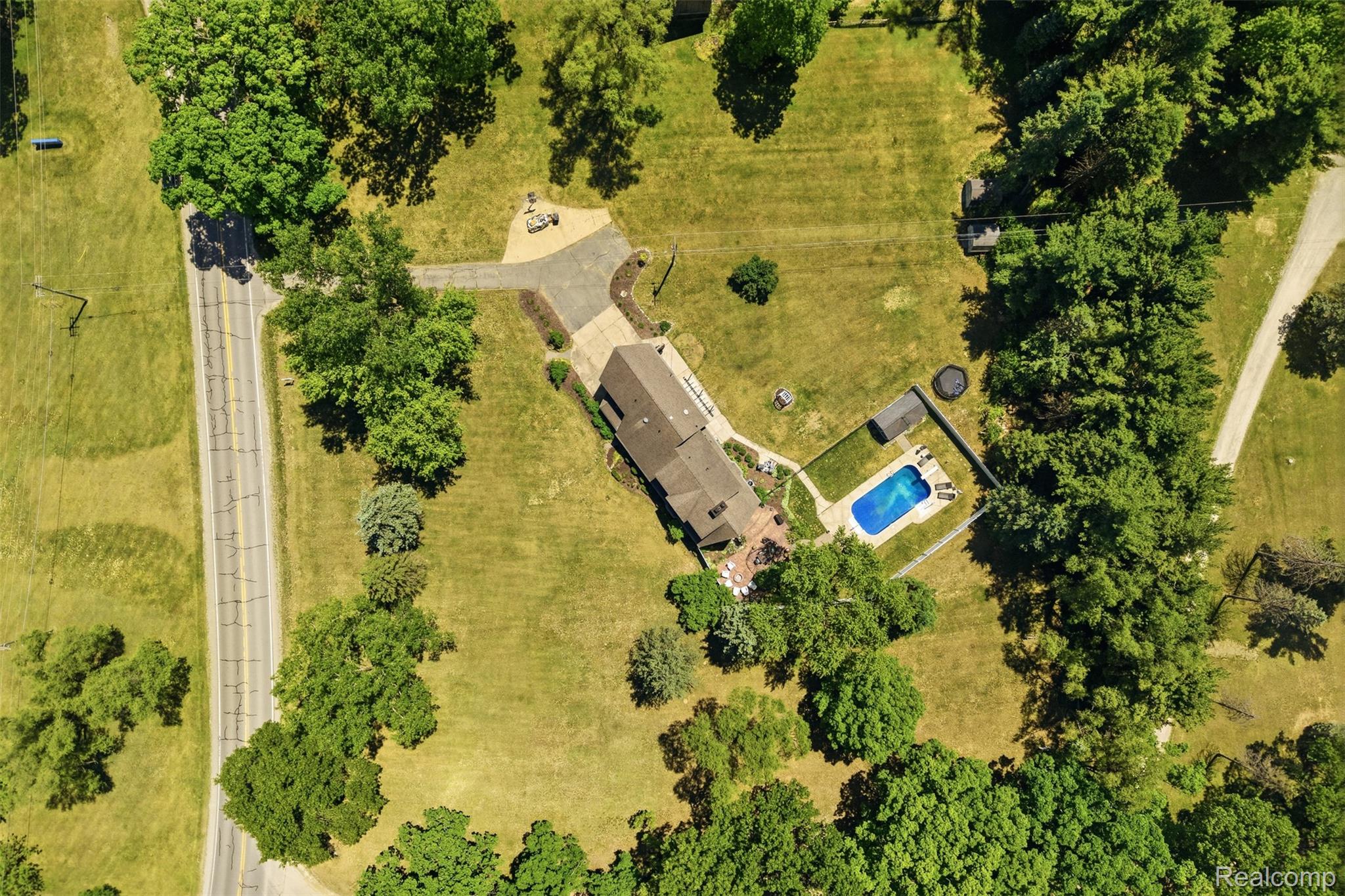 5080 Pleasant Valley Road