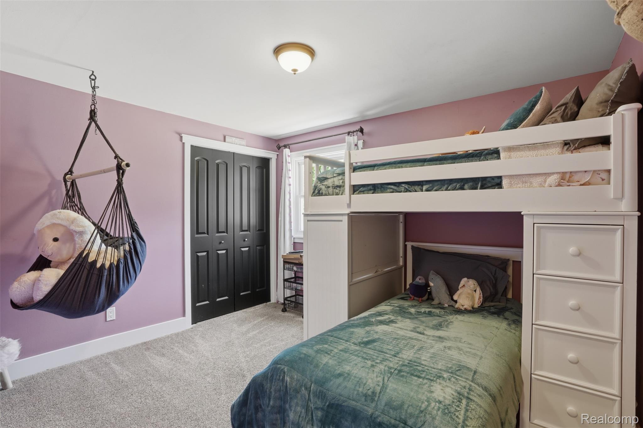 5080 Pleasant Valley Road