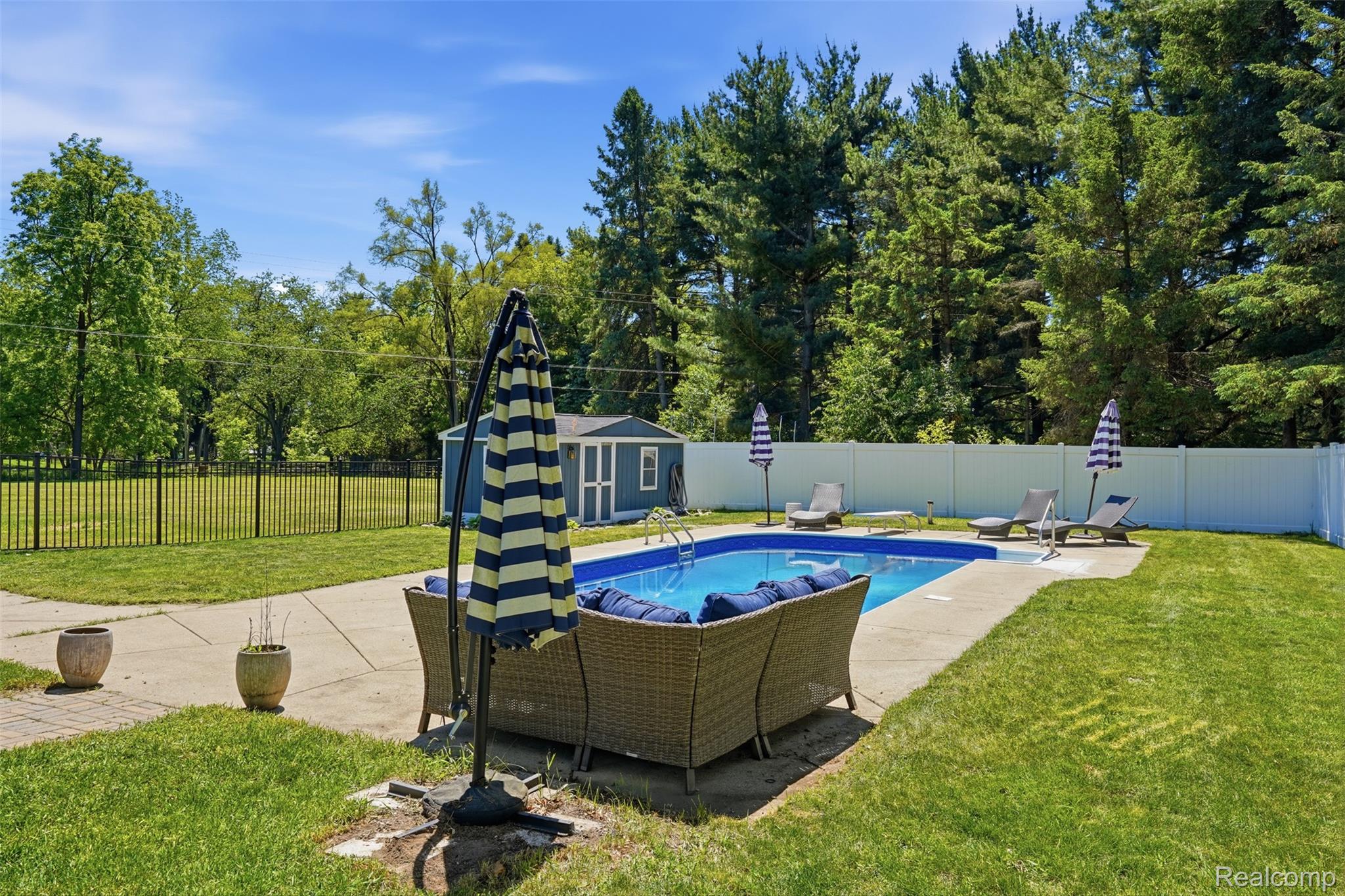 5080 Pleasant Valley Road
