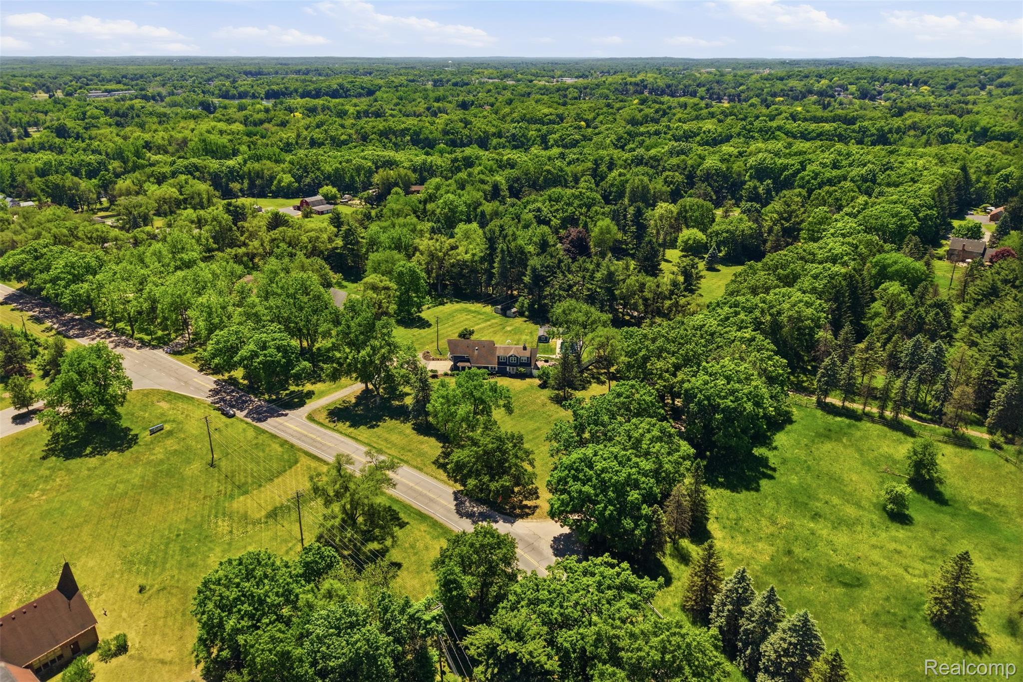 5080 Pleasant Valley Road