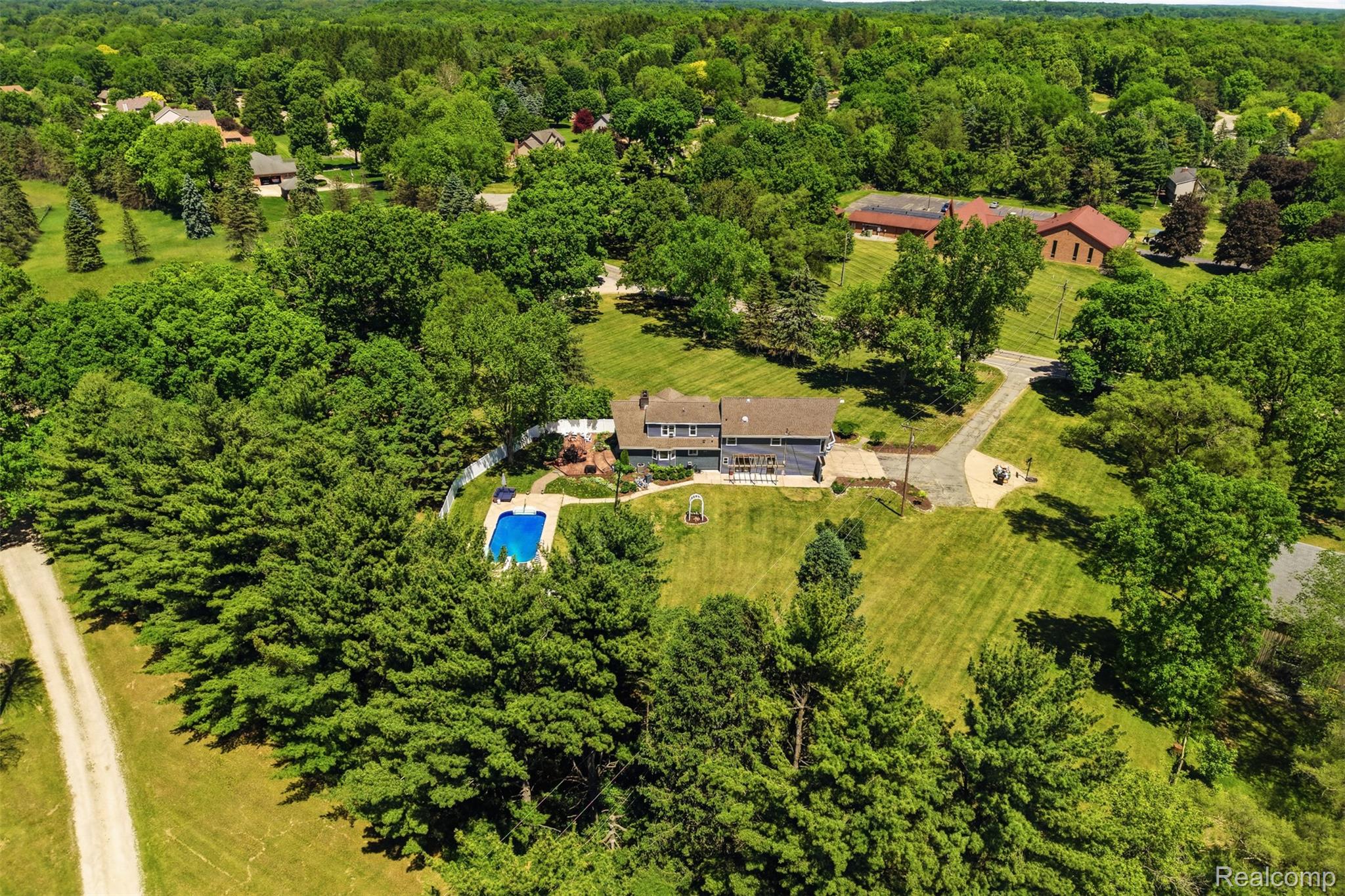 5080 Pleasant Valley Road